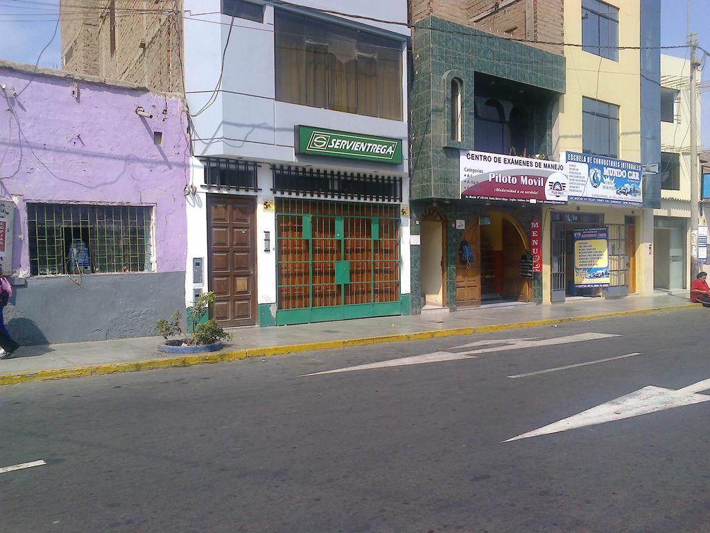 Strenua Santa Maria Suites Trujillo Esterno foto
