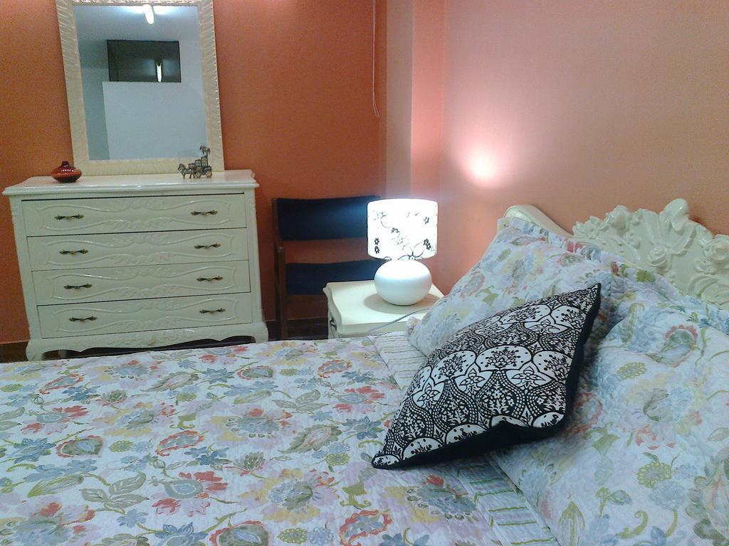 Strenua Santa Maria Suites Trujillo Esterno foto