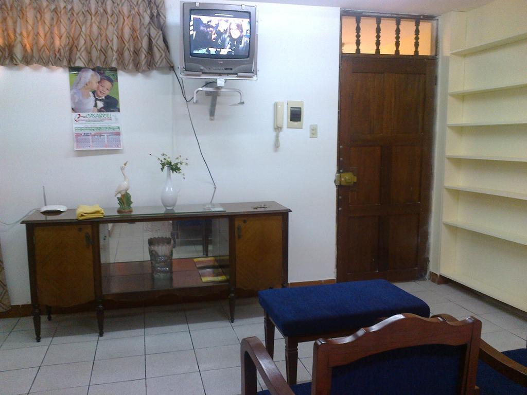 Strenua Santa Maria Suites Trujillo Esterno foto