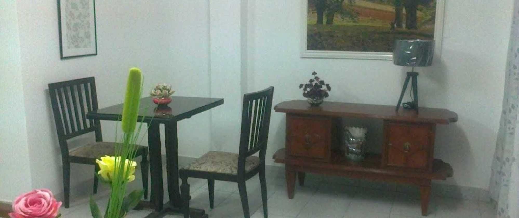 Strenua Santa Maria Suites Trujillo Esterno foto