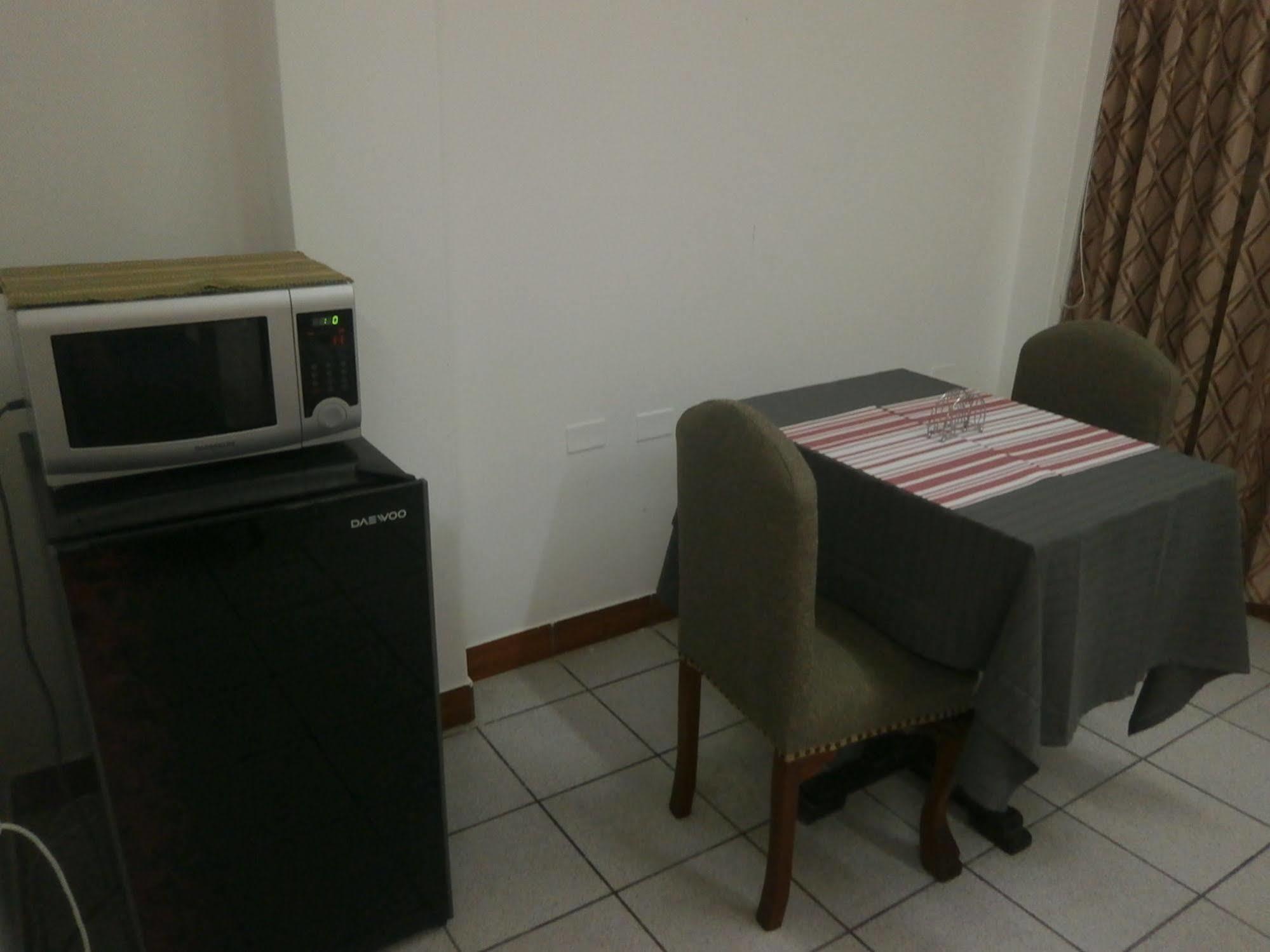 Strenua Santa Maria Suites Trujillo Esterno foto